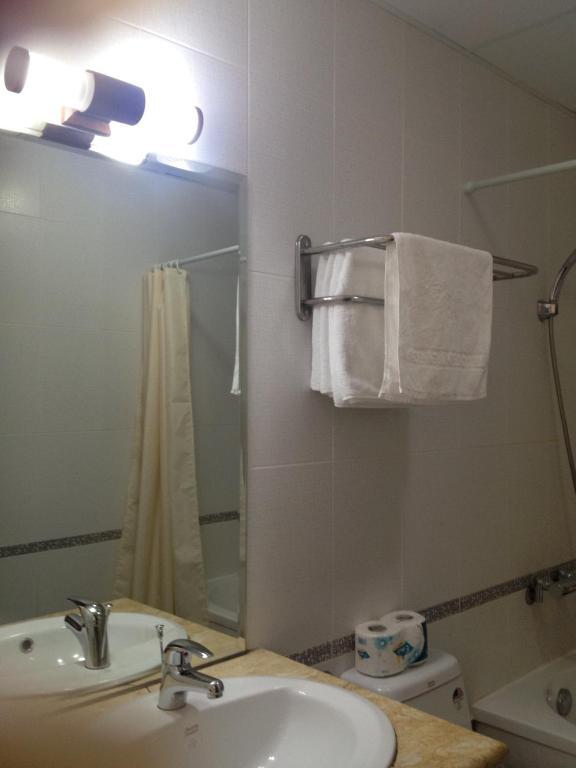 Song Anh Hotel Хошимин Номер фото
